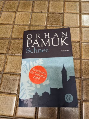 gebrauchtes Buch – Orhan Pamuk – Schnee