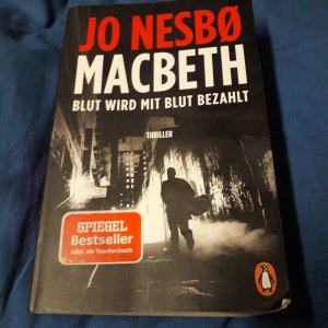 gebrauchtes Buch – Jo Nesbø – Macbeth - Blut wird mit Blut bezahlt. Thriller - Der internationale Bestseller