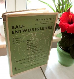 Bau-Entwurfslehre * Grundlagen, Normen und Vorschriften über Anlage, Bau, Gestaltung, Raumbedarf, Raumbeziehungen. Maße für Gebäude, Räume. Einrichtungen […]