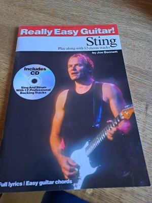 gebrauchtes Buch – Sting   Really Easy Guitar  mit CD