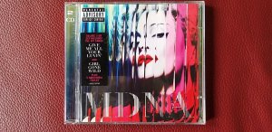 gebrauchter Tonträger – Madonna – MDNA. deluxe 2-CD-Set