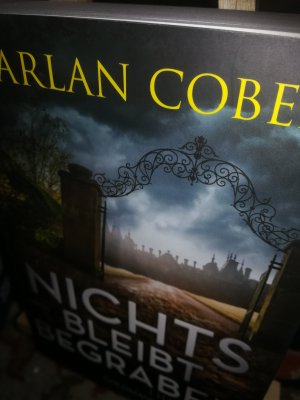 gebrauchtes Buch – Coben Harlan – Nichts bleibt begraben