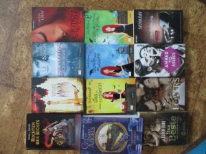 gebrauchtes Buch – Tate Halleway Nalini Singh Cassandra Clare Lauren Dane D – 12x  Vampir Fantasy Liebe Engelskuss City of Fallen Angels Das Beste Amber to Ashes Beiss noch einmal mit Gefühl  Vampir sein ist alles Biss in alle Ewigkeit Evernight  usw