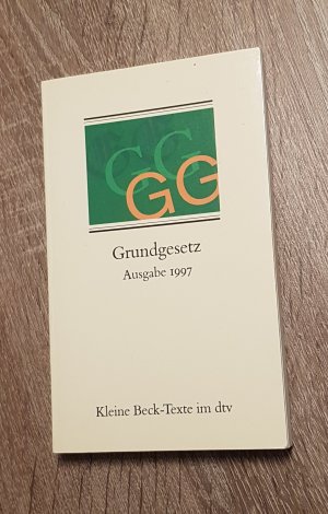 gebrauchtes Buch – Grundgesetz