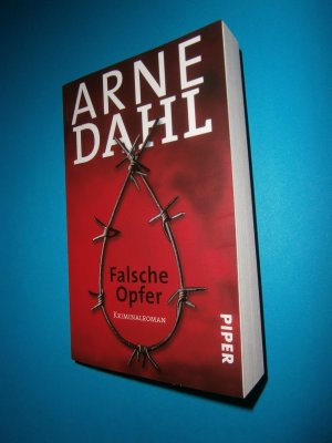 gebrauchtes Buch – Arne Dahl – Falsche Opfer