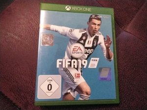 gebrauchtes Spiel – FIFA19