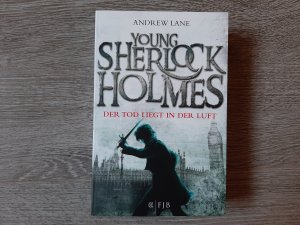 gebrauchtes Buch – Andrew Lane – Young Sherlock Holmes - Der Tod liegt in der Luft