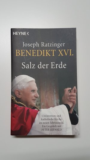 gebrauchtes Buch – Joseph Ratzinger – Salz der Erde. Christentum und katholische Kirche im neuen Jahrtausend