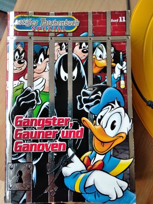 gebrauchtes Buch – Lustiges Taschenbuch spezial Band 11 – Gangster, Gauner und Ganoven