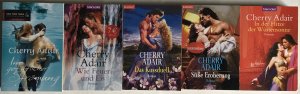 gebrauchtes Buch – Cherry Adair – In der Hitze der Wüstensonne Süße Eroberung Kussduell Wie Feuer und Eis In gefährlicher Strömung