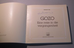 gebrauchtes Buch – Charles Cini – Gozo - Eine Reise in die Vergangenheit (signiert)