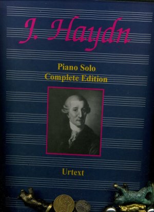 Joseph Haydn. Sämtliche Klavierwerke = Complete piano works in 4 Bänden. ISBN: 9639059226.