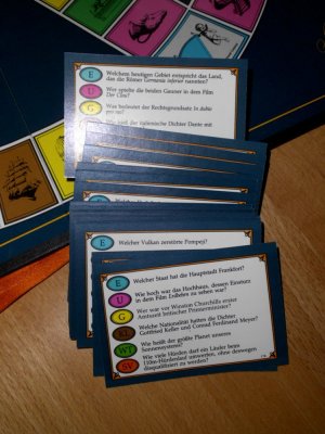 gebrauchtes Spiel – Trivial Pursuit Genus Edition