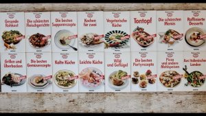 gebrauchtes Buch – Dr. Oetker – 16 x Dr. Oetker Kochbuch - Tontopf • Pizza • Desserts • Rohkost • Suppen • Wild