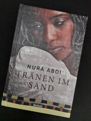 gebrauchtes Buch – Abdi, Nura / Lindner – Tränen im Sand