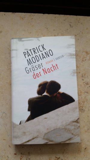 gebrauchtes Buch – Patrick Modiano – Gräser der Nacht