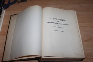 Lehrbuch der Histologie und der mikroskopischen Anatomie mit besonderer Berücksichtigung des menschlichen Körpers einschließlich der mikroskopischen Technik […]