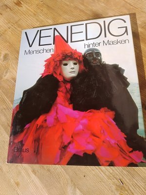 Venedig. Menschen hinter Masken