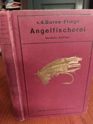 Taschenbuch der ANGELFISCHEREI, mit 371 Textabbildungen, einer Farbendrucktafel und 14 schwarzen Tafeln