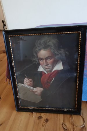 antiquarisches Buch – Musik - Sieler, Joseph – Ludwig van Beethoven mit dem Manuskript der Missa solemnis, 1820 -Farbdruck nach dem Gemälde von Joseph Stieler.