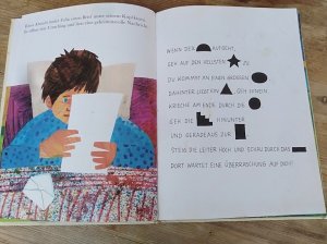 gebrauchtes Buch – Eric Carle – Das Geheimnis der acht Zeichen. Ein Spiel-Bilder-Buch