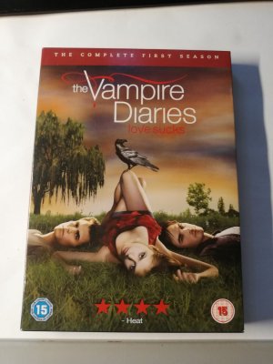 The Vampire Diaries - The complete first season