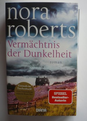 gebrauchtes Buch – Nora Roberts – Vermächtnis der Dunkelheit