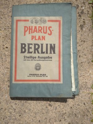 Pharus-Plan Berlin. 2 teilige Ausgabe mit den 20 Verwaltungsbezirken. Ausgabe 1938