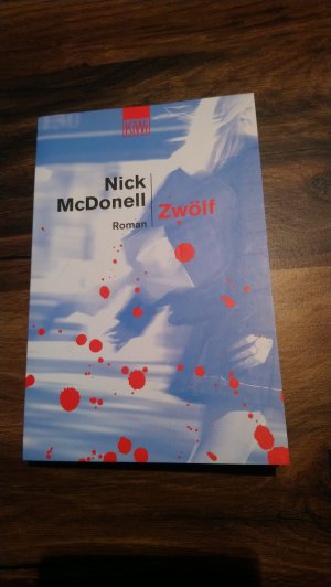 gebrauchtes Buch – McDonell, Nick – Zwölf