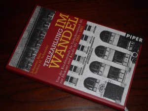 gebrauchtes Buch – Bähr, Johannes und Andrea H. Schneider – Teilzahlung im Wandel Von der Kreditanstalt für Verkehrsmittel AG zur Diskont und Kredit AG 1924-1951