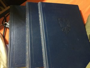 antiquarisches Buch – Auswärtiges Amt  – DIE DEUTSCHEN DOKUMENTE ZUM KRIEGSAUSBRUCH 1914. Herausgegeben im Auftrage des Auswärtigen Amtes. Band 1-5 in 3  3 Bänden Die Deutschen Dokumente zum Kriegsausbruch 1914 Band 1-5. (1922)  plus Kommentarband