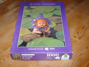 gebrauchtes Spiel – Anne Geddes – Puzzle - Anne Geddes "Kleine Wasserlilie", 1000 Teile, Schmidt Puzzle Nr. 57909