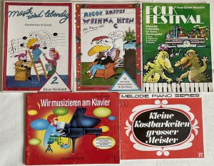 Sammlung Konvolut / Notenbücher für Klavier - Kleine Kostbarkeiten großer Meister - Wir musizieren am Klavier Band 1 - Folkfestival - Ricos erstes Weihnachten […]