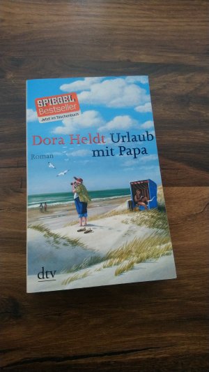 gebrauchtes Buch – Heldt, Dora – Urlaub mit Papa