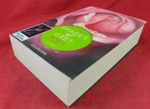 gebrauchtes Buch – James, E L – Fifty Shades of Grey - Befreite Lust