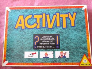 PIATNIK 6004: Activity Originalausgabe[Gesellschaftsspiel]. Achtung: Nicht geeignet für Kinder unter 3 Jahren.