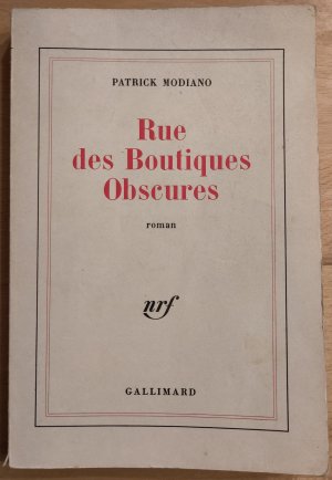 gebrauchtes Buch – Patrick Modiano – Rue des boutiques obscures