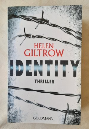 gebrauchtes Buch – Helen Giltrow – Identity