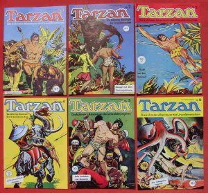 70 x verschiedene Sammlerausgaben der seltenen Hefte „Tarzan - Mondial-Verlag / Pabel-Verlag ab 1952“. Einzelhefte Nr. 1-28, 30-34, 36-38, 40, 42, 44- […]