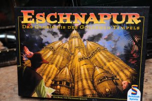 gebrauchtes Spiel – Reinhard Staupe – ESCHNAPUR von 2000, KOMPLETT und Guter Zustand.