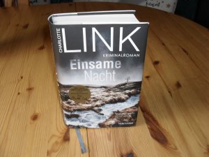 gebrauchtes Buch – Charlotte Link – Einsame   Nacht    (  mit      Schutzumschlag      )