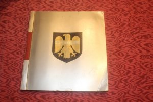 antiquarisches Buch – Herausgegeben von Haus Neuerburg – Die Reichswehr - Sammelbilderalbum