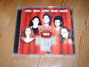 Divas Live ( Celine, Gloria, Aretha, Shania, Mariah ) 14 Songs