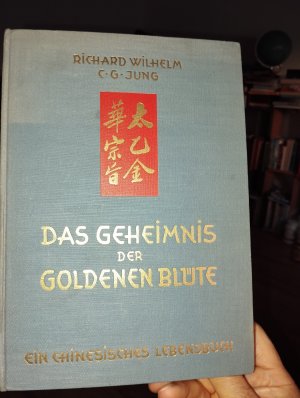 Das Geheimnis der Goldenen Blüte