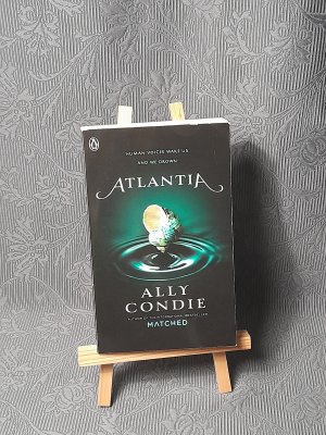 gebrauchtes Buch – Ally Condie – Atlantia