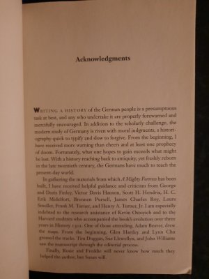 gebrauchtes Buch – Steven Ozment – A Mighty Fortress. A New History of the German People.