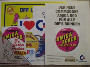 gebrauchtes Buch – Comodore c64 - 1 Million Aufkleber - Original 80er Jahre Sammlerstück – Comodore c64 - 1 Million Aufkleber - Original 80er Jahre Sammlerstück