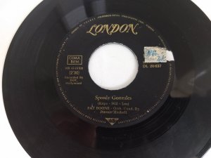 gebrauchter Tonträger – Pat Boone - Orchestra Cond – Pat Boone - Single - Speedy Gonzales - The Locket