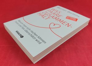 Was Paare zusammenhält: Warum man sich riechen können.. | Buch | Zustand gut