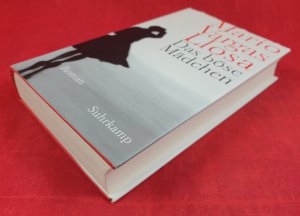 gebrauchtes Buch – Mario Vargas Llosa – Das böse Mädchen : Roman. Aus dem Span. von Elke Wehr